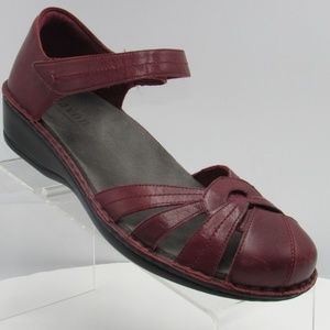 Aravon Clarissa AAL10RD Sz 11 B Red Womens B3 C12